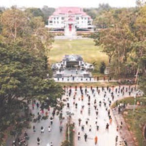 Lanskap kompleks perkantoran Pemkab Konawe yang dijadikan tempat berolahraga warga