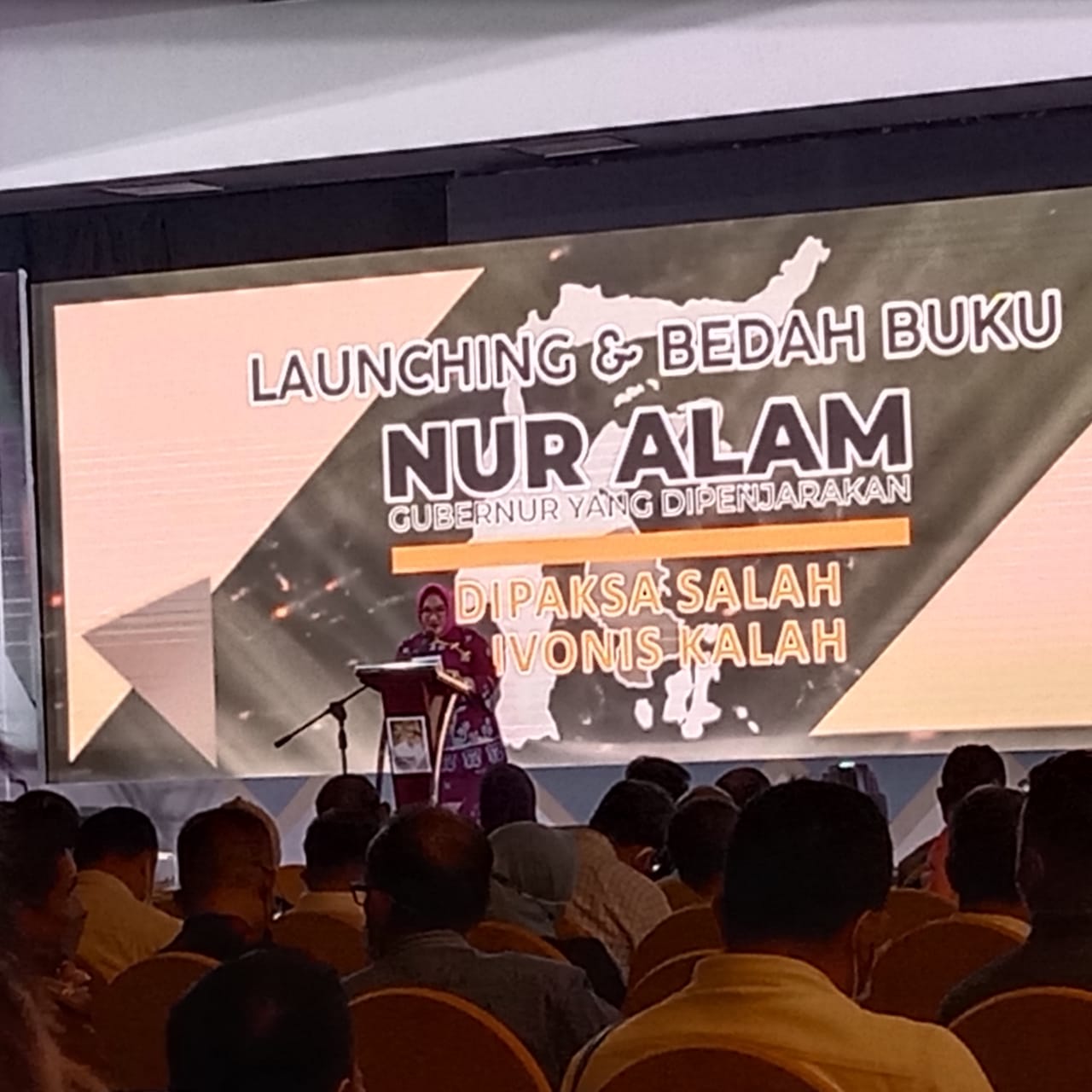 a7032752-1d93-4fe4-bdf5-9a7fa825a45a