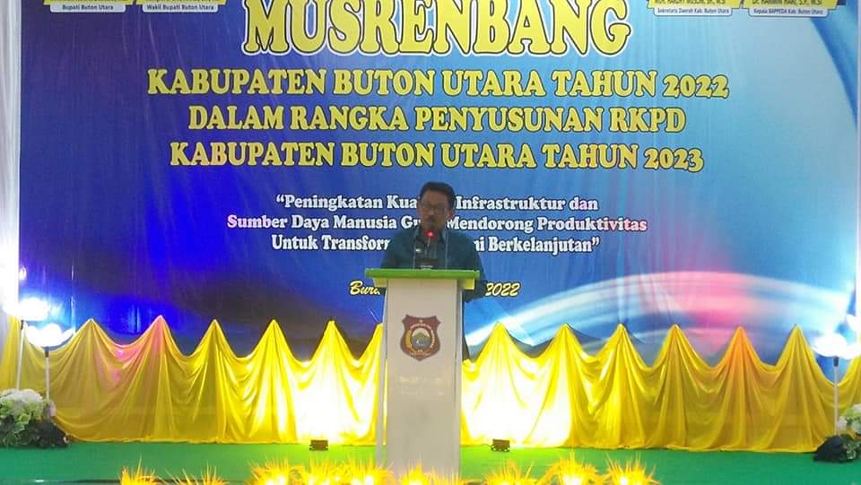Bupati Butur, Muh. Ridwan Zakariah ketika memaparkan desain arah pembangunan daerah pada tahun 2023 mendatang.