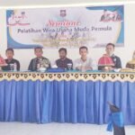 Dispora Butur mengedukasi generasi muda untuk menjadi pengusaha melalui seminar membangun jiwa kewirausahaan yang kreatif, inovatif dan mandiri dengan menghadirkan pemateri yang sukses menggeluti dunia usaha.