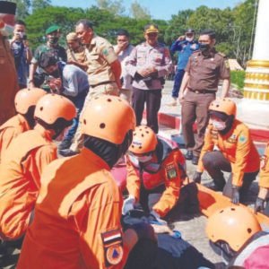 Pemkab Konawe menggelar apel kesiapsiagaan dalam menghadapi bencana alam yang dipimpin langsung Bupati, Kery Saiful Konggoasa, kemarin, diikuti Pasukan Reaksi Cepat dari BPBD TNl/Polri, serta stakeholder lainnya.