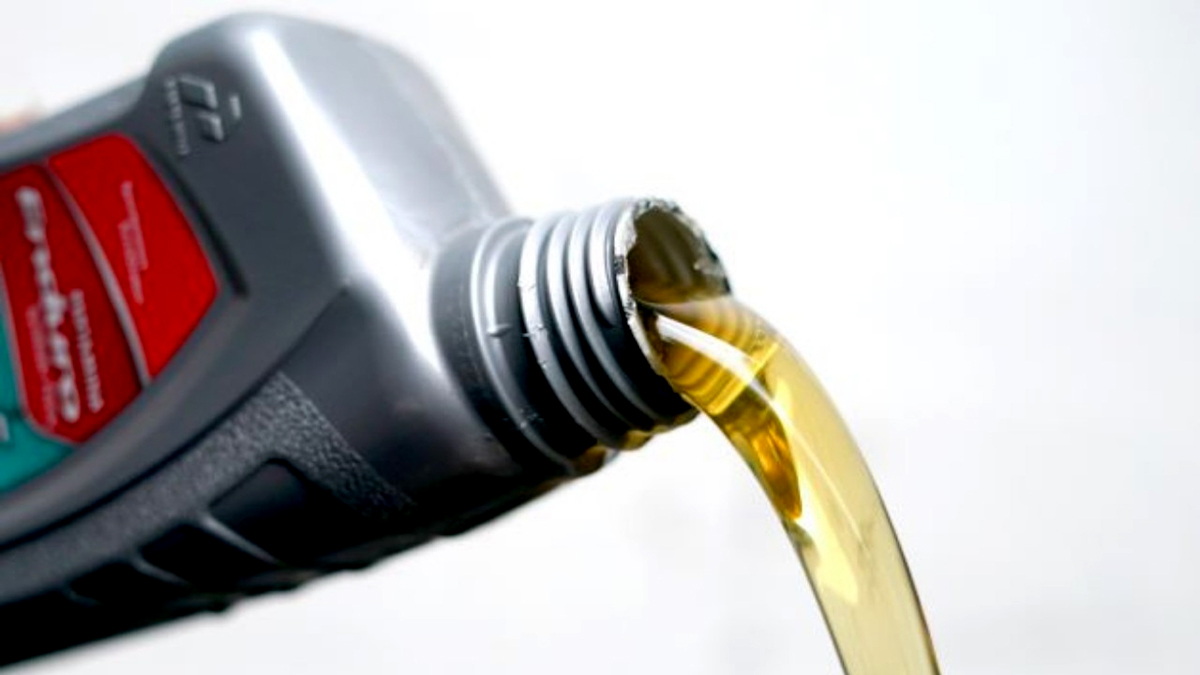 ilustrasi-oli-kendaraan-foto-pertamina-lubricants-upuyd-7ous