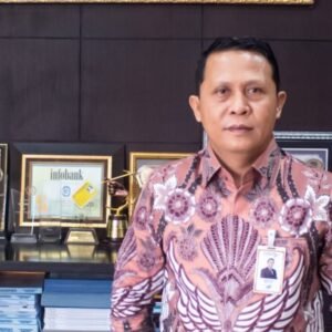 Dirut Bank Sultra, Abdul Latif1