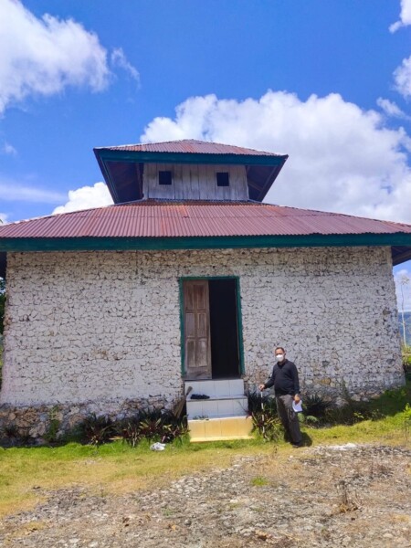 Pemkab Buton konsisten mendorong agar seluruh objek peninggalan sejarah yang ada di daerah tersebut, ditetapkan menjadi cagar budaya. Salah satunya adalah Masjid tua di Buton yang sudah ditetapkan menjadi cagar budaya pada 2021 lalu.