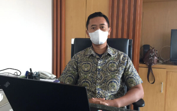 kepala-bpjs-kesehatan-cabang-kendari-ivan-ravian-foto-la-kbx-3fic