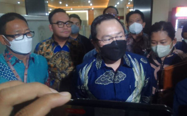 pengacara-PC-Arman-Hanis-Tazkia-Royyan-JPC-750x422