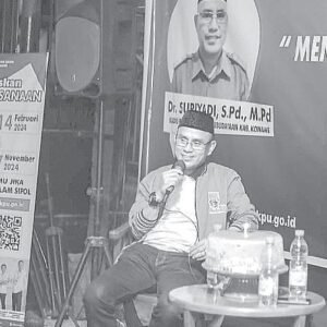 Kepala Dinas Dikbud Konawe Suriyadi, saat menjadi narasumber pada salah satu kegiatan yang digelar KPU Konawe, beberapa waktu lalu