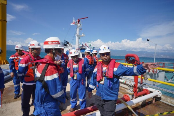 Suasana kunjungan inspeksi lapangan atau Management Walkthrough (MWT) di beberapa sarana dan fasilitas Pertamina Patra Niaga di wilayah Sulawesi Tengah.