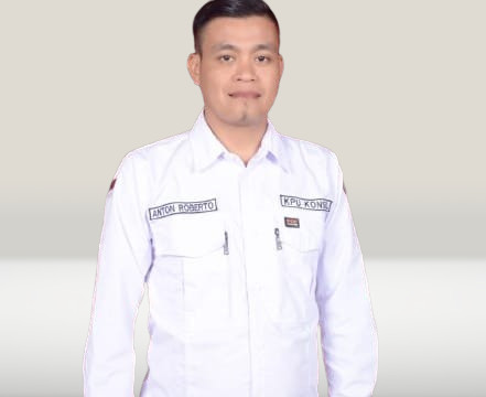 Komisioner KPU Konsel Divisi Perencanaan Data dan Informasi, Anton Roberto