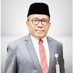 Rektor Universitas Halu Oleo (UHO), Prof. Dr. Muhammad Zamrun Firihu, S.Si., M.Si., M.Sc.,
