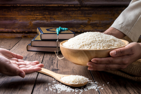 wajib-ini-niat-zakat-fitrah-untuk-diri-sendiri-dan-keluarga-wIW6USB6Va