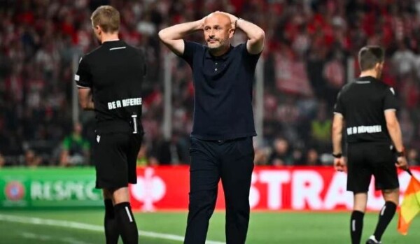 Ekspresi kecewa Vincenzo Italiano. Foto : UEFA.com