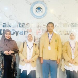 Siswa MAN 1 Kendari yang turut serta dalam SHIMESCO yang diselenggarakan di Fakultas Kedokteran UIN Syarif Hidayatullah, Jakarta.(DOK KENDARI POS)