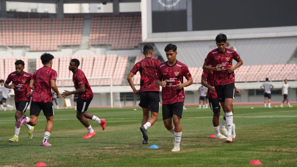 timnas-u20-indonesia-melakukan-latihan-ringan-sebelum-mengha-0cw8