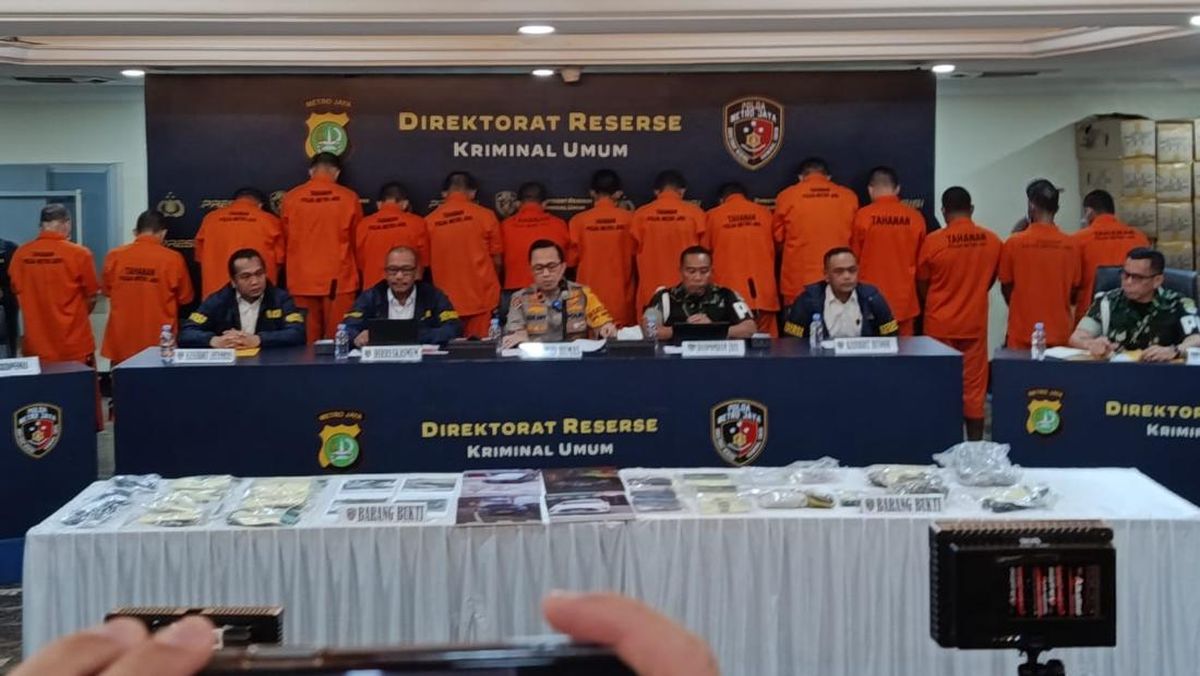 konferensi-pers-kasus-penculikan-dan-pembunuhan-kacab-bank-wildandetikcom-1758003465990_169