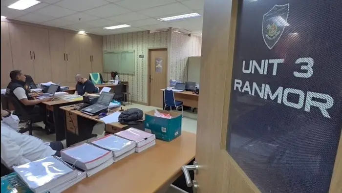 polresta-soekarno-hatta-menangkap-pegawai-bandara-yang-menipu-calon-pilot-1763350331173_169